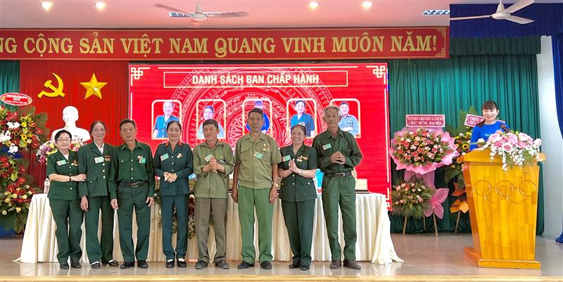 Ban chấp hành Hội ra mắt