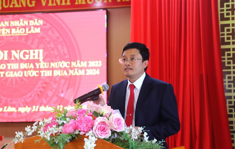 Chủ tịch UBND huyện Bảo Lâm Trương Hoài Minh phát động thi đua năm 2024