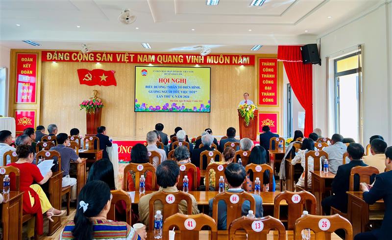 Quang cảnh Hội nghị