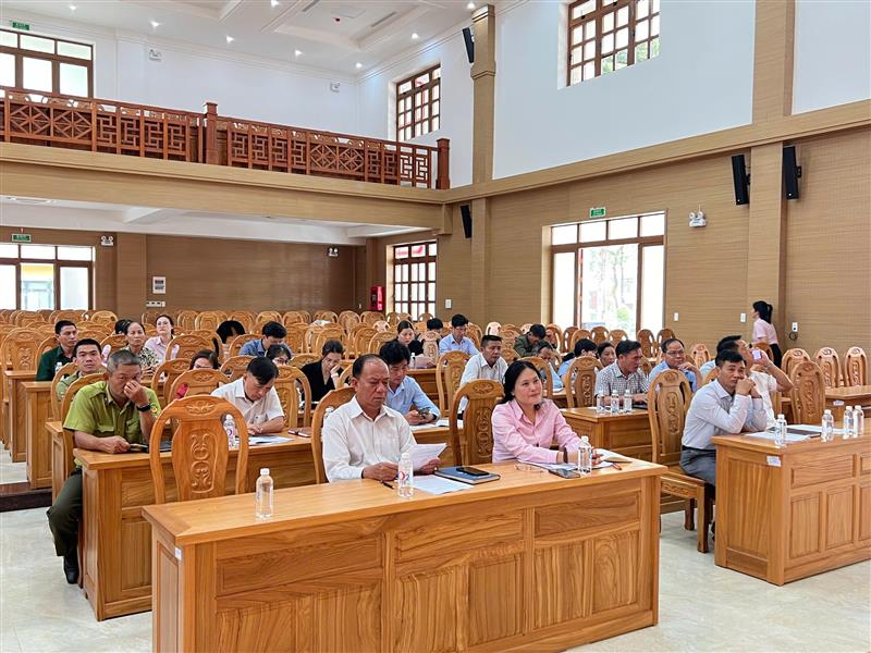 Các đại biểu tham dự hội nghị