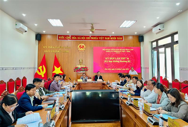 Quang cảnh kỳ họp