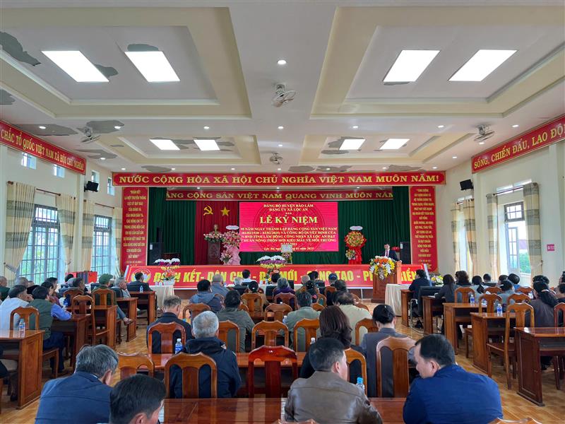 Quang cảnh buổi lễ