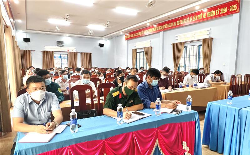 Lãnh đạo huyện làm việc với xã Lộc Thành