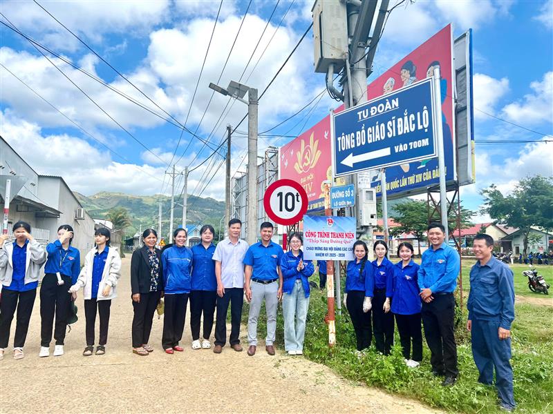 Khánh thành công trình thanh niên “Thắp sáng đường quê” Chào mừng Đại hội Đảng các cấp nhiệm kỳ 2025-2030
