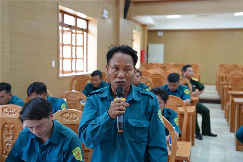 Các đại biểu thảo luận tại Hội nghị