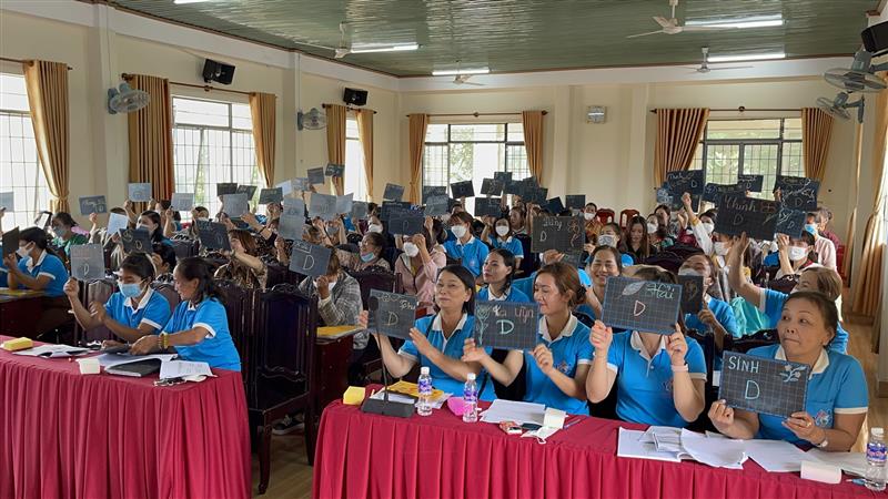 Các hội viên tham gia Hội thi Rung chuông vàng