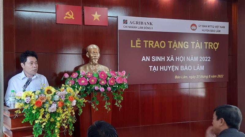 Hình ảnh bài buổi trao tặng