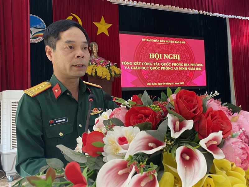 Đ/c  Đại tá Nguyễn Bình Sơn, UV BTV Tỉnh ủy, Chỉ huy trưởng Bộ chỉ huy quân sự tỉnh phát biểu tại HN
