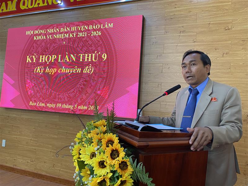 Tân Chủ tịch HĐND huyện Bảo Lâm K’Lình phát biểu nhận nhiệm vụ