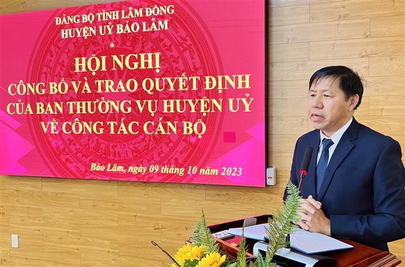 Đ/c Hoàng Ngọc Khuyên phát biểu nhận nhiệm vụ