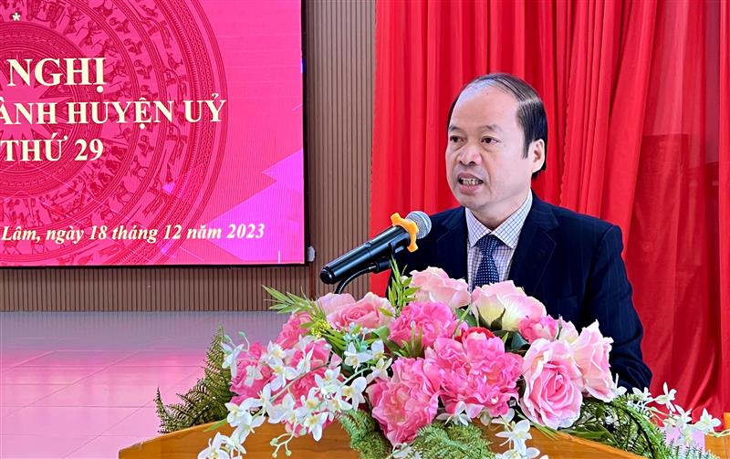 Đ/c Nguyễn Viết Vân – TUV – Bí thư Huyện uỷ kết luận Hội nghị