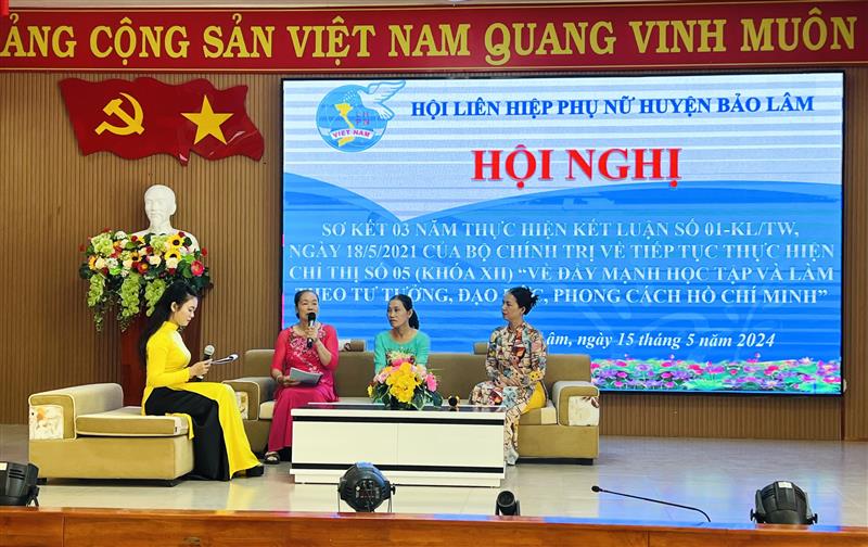 Giao lưu các điển hình tiên tiến