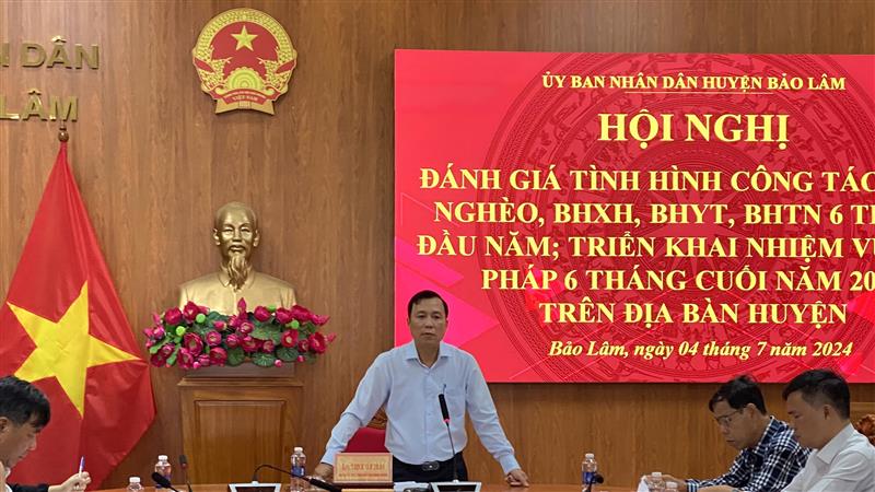 Đ/c Trịnh Văn Thảo, Phó Chủ tịch UBND huyện phát biểu kết luận Hội nghị 
