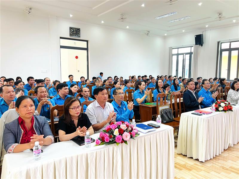 Các đại biểu tham dự Hội nghị