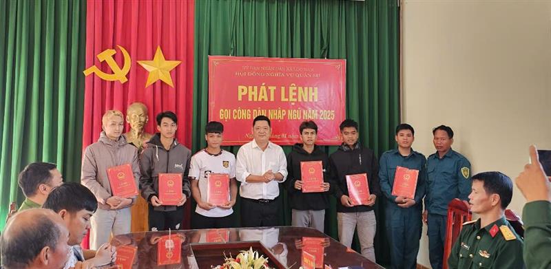 Lễ phát lệnh nhập ngũ tại xã Lộc Nam