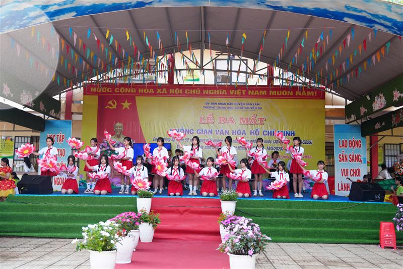 các tiết mục văn nghệ tại buổi lễ ra mắt không gian văn hóa Hồ Chí Minh