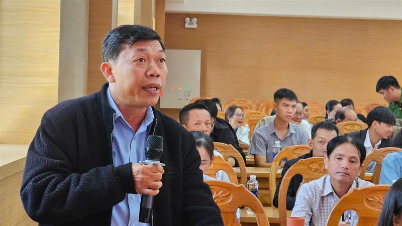 Đại biểu đóng góp ý kiến dự thảo Nghị quyết sửa đổi, bổ sung một số điều của Hiến pháp năm 2013