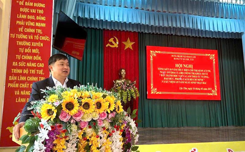 Đồng chí Nguyễn Đình Bình, UV BTV, Chủ tịch UBMTTQVN huyện phát biểu chỉ đạo