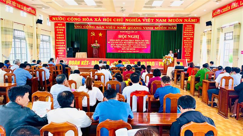 Toàn cảnh Hội nghị