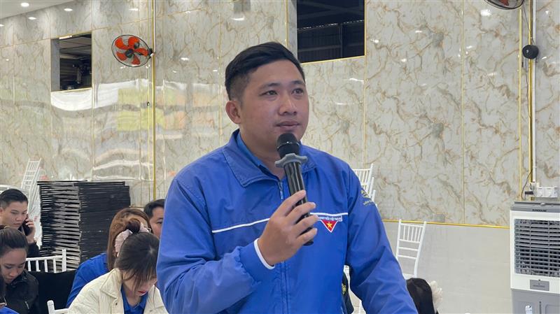 Các đồng chí cán bộ Đoàn - Hội phát biểu ý kiến