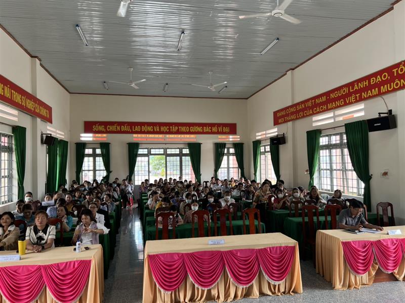 Hình ảnh lớp bồi dưỡng chính trị hè tại Lộc Bắc, Lộc Bảo