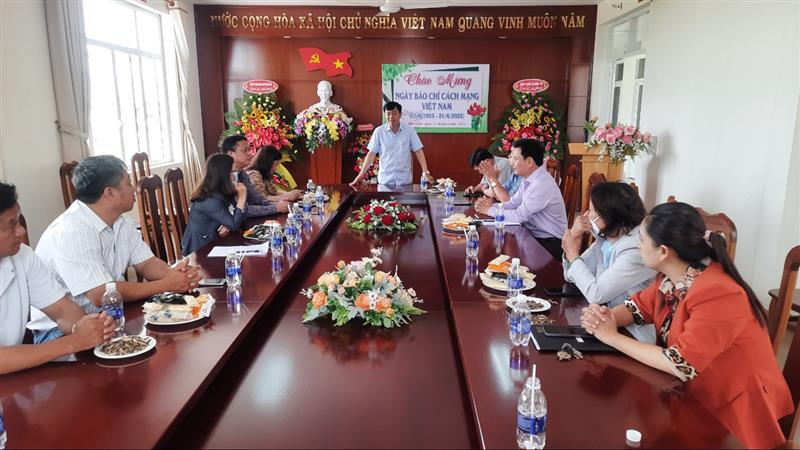 Đ/c Nguyễn Trung Kiên-TUV-Bí thư Huyện uỷ- Chủ tịch HĐND huyện phát biểu chức mừng