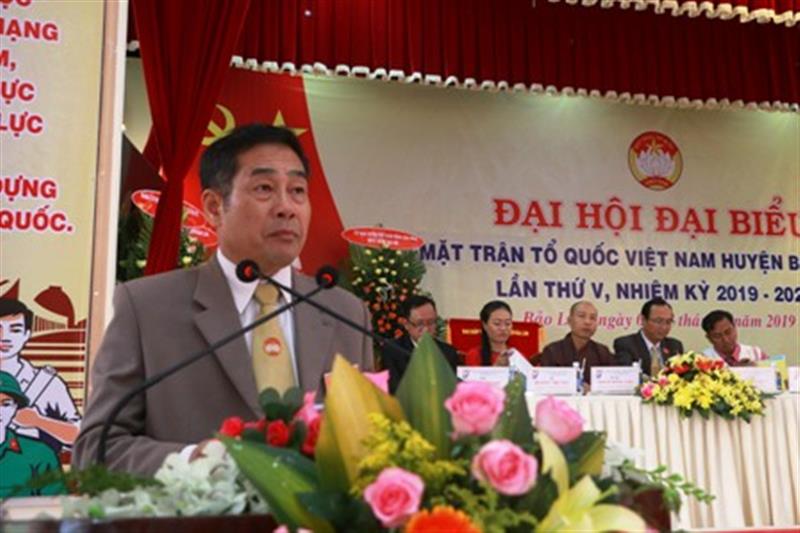 Ông Bùi Hồng Sơn – UVBTV – Chủ tịch MTTQVN huyện khóa IV,  phát biểu khai mạc đại hội
