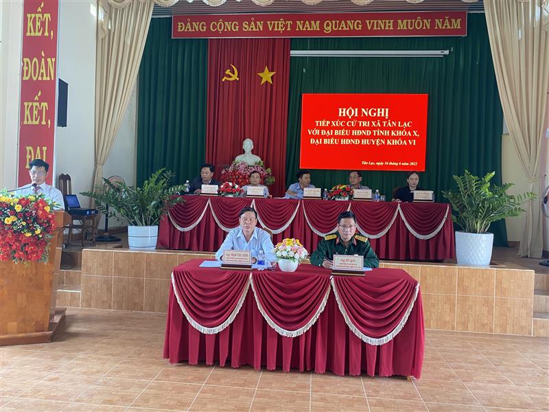 Đại biểu HĐND tỉnh Khóa X và đại biểu HĐND huyện Bảo Lâm Khóa VI tiếp xúc cử tri
