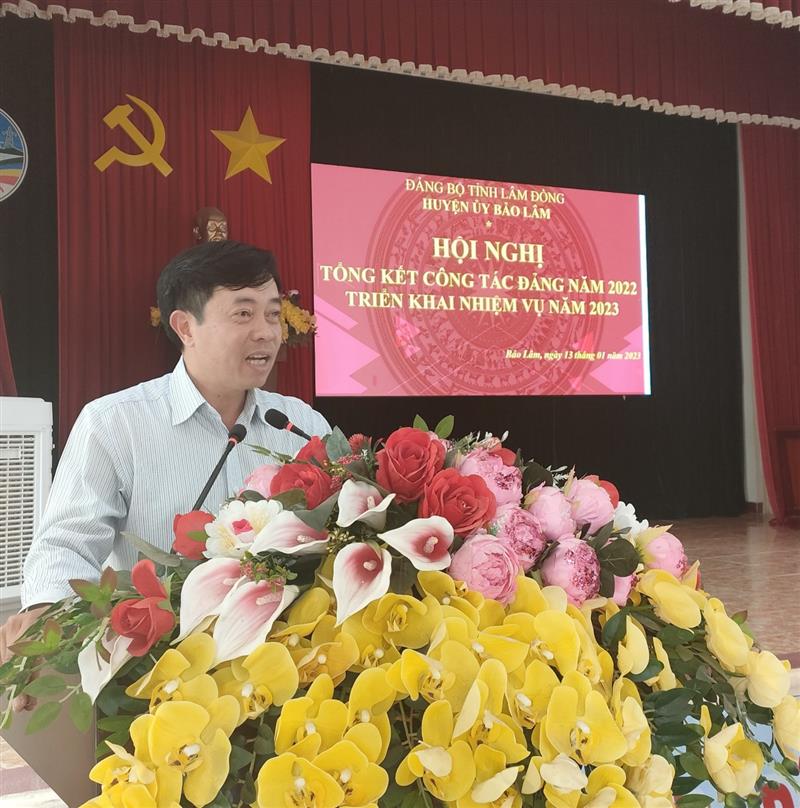 Đồng chí Nguyễn Trung Kiên - Tỉnh ủy viên - Bí thư Huyện ủy - Chủ tịch HĐND huyện Kết luận Hội nghị