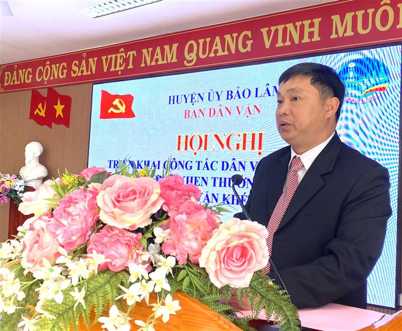 Đồng chí Nguyễn Đình Bình, Ủy viên Ban thường vụ, Trưởng Ban Dân vận huyện ủy Bảo Lâm phát biểu khai mạc hội nghị