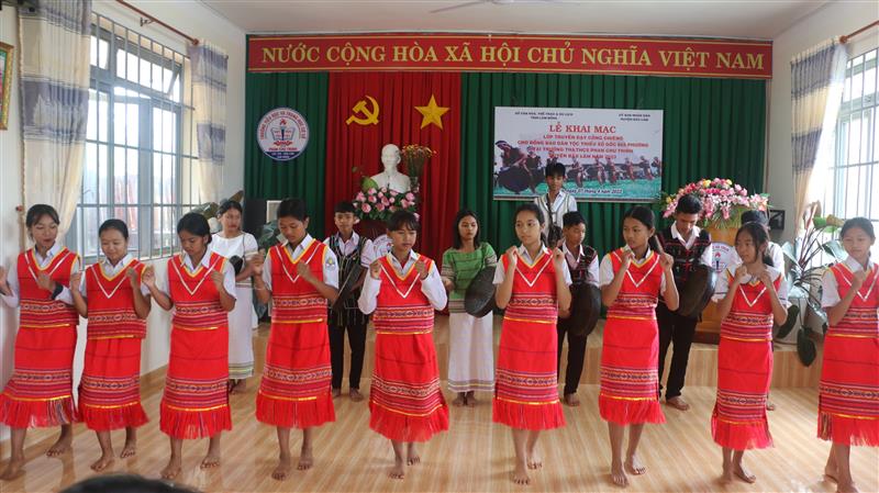 Huyện Bảo Lâm thường xuyên mở các lớp truyền dạy cồng chiêng 