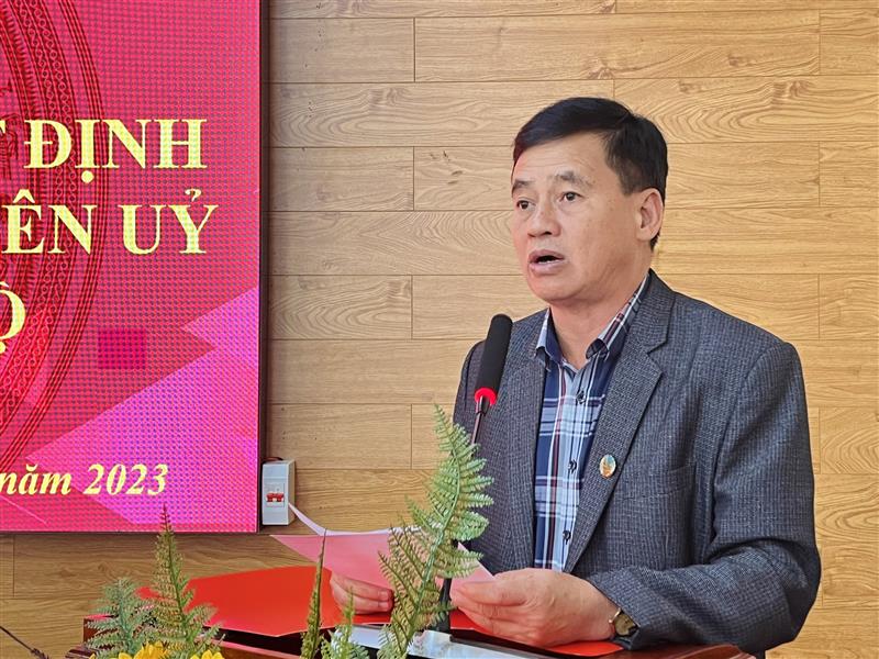 Đ/c Dương Văn Nghĩa-Trưởng Ban tổ chức Thông qua quyết định của BTV
