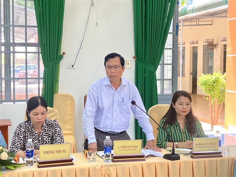 Đ/c Trịnh Văn Thảo – PCT UBND huyện phát biểu tại buổi làm việc